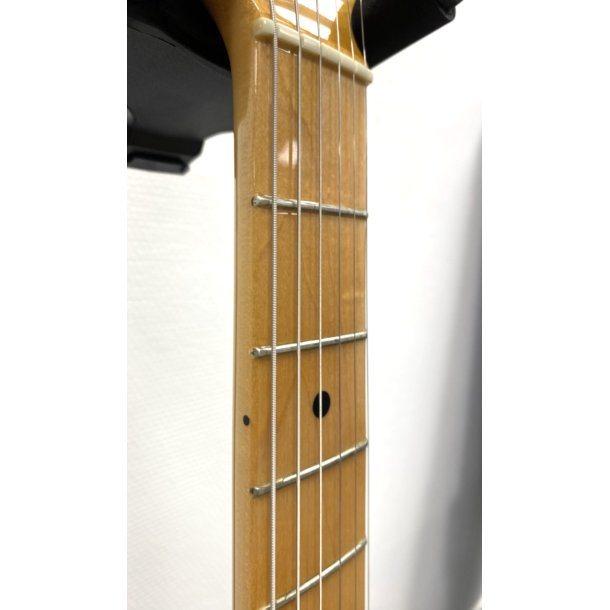 (BRUGT) Fender Custom Shop Custom Deluxe Strat NOS 3-Tone Sunburst